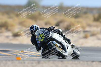 media/Nov-16-2024-CVMA (Sat) [[0e4bb1f32f]]/Race 9-Amateur Supersport Middleweight/